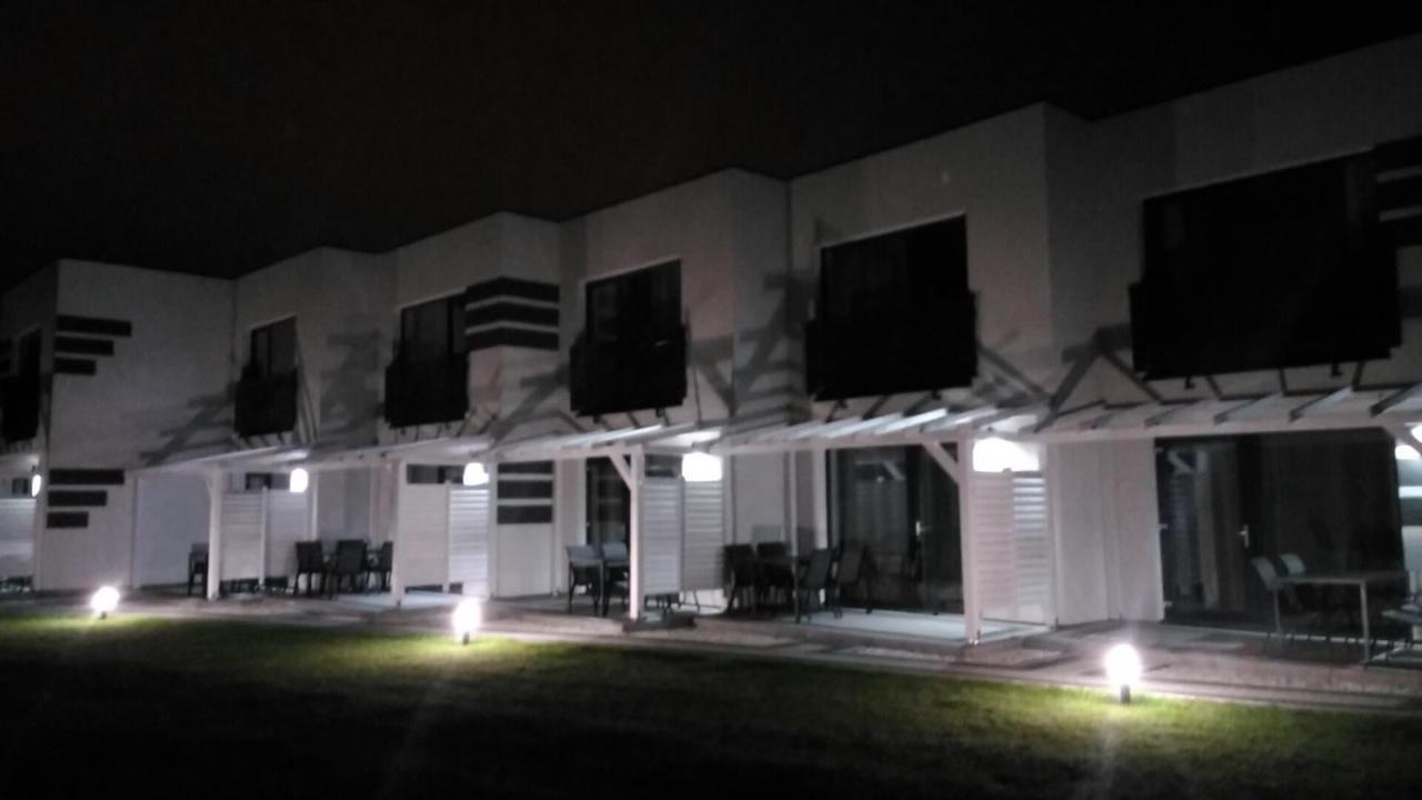Over Lake-Domki,Apartamenty Mielno  Exterior foto